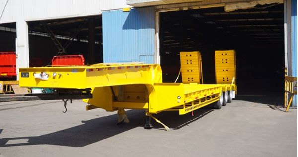 3 Axle Low Bed Semi Trailer for Sale in Mozambique-To Learn More About Low Bed Semi Trailer