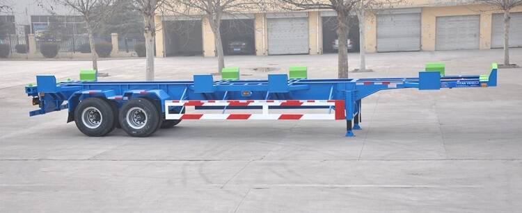 Terminal port semi trailer