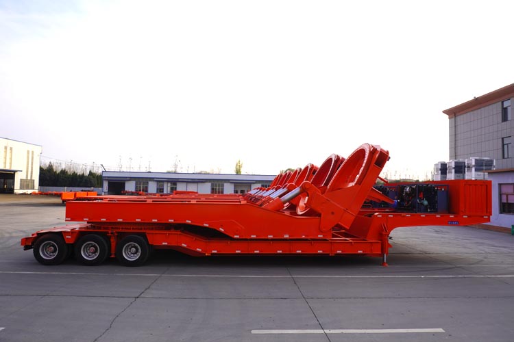 Wind Turbine Blade Transport - Modular Trailer with Rotor Blade Adapter