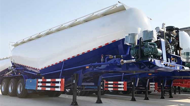 Triple Axle Pneumatic Dry Bulk Trailer